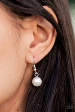 Load image into Gallery viewer, Renown Refinement - White Necklace - Fashion Fix