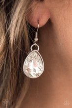 Load image into Gallery viewer, Show-Stopping Shimmer - White Necklace- Fashion Fix
