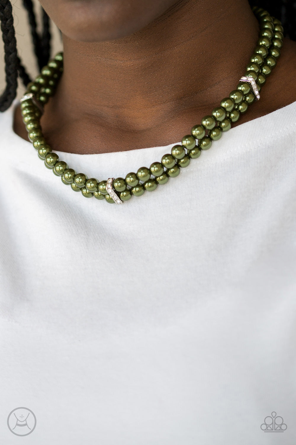 Put On Your Party Dress - Choker Green Necklace