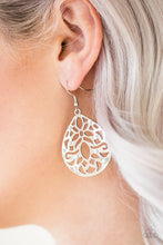 Load image into Gallery viewer, Casually Coachella - White Earrings
