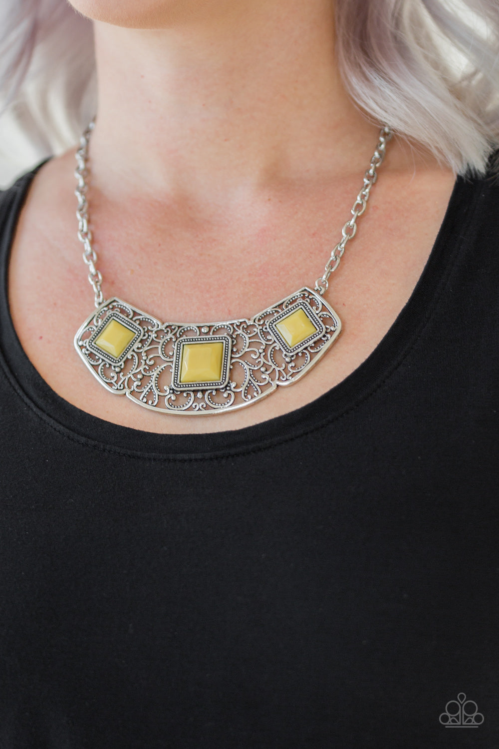 Feeling Inde-PENDANT - Yellow Necklace - Paparazzi