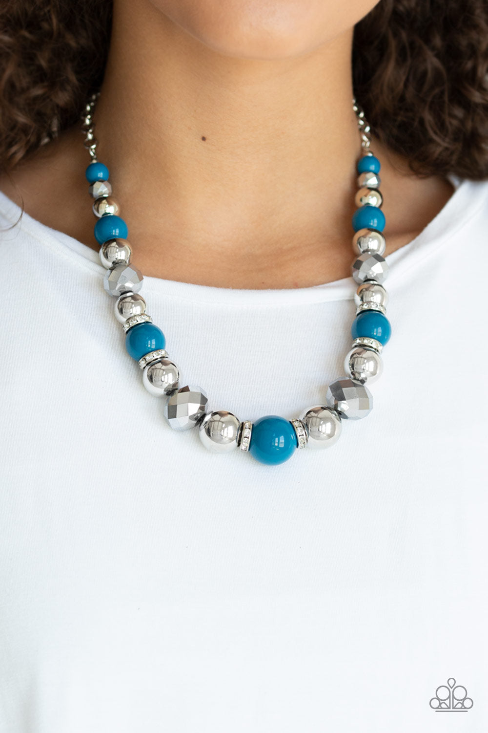 Weekend Party - Blue Necklace - Paparazzi