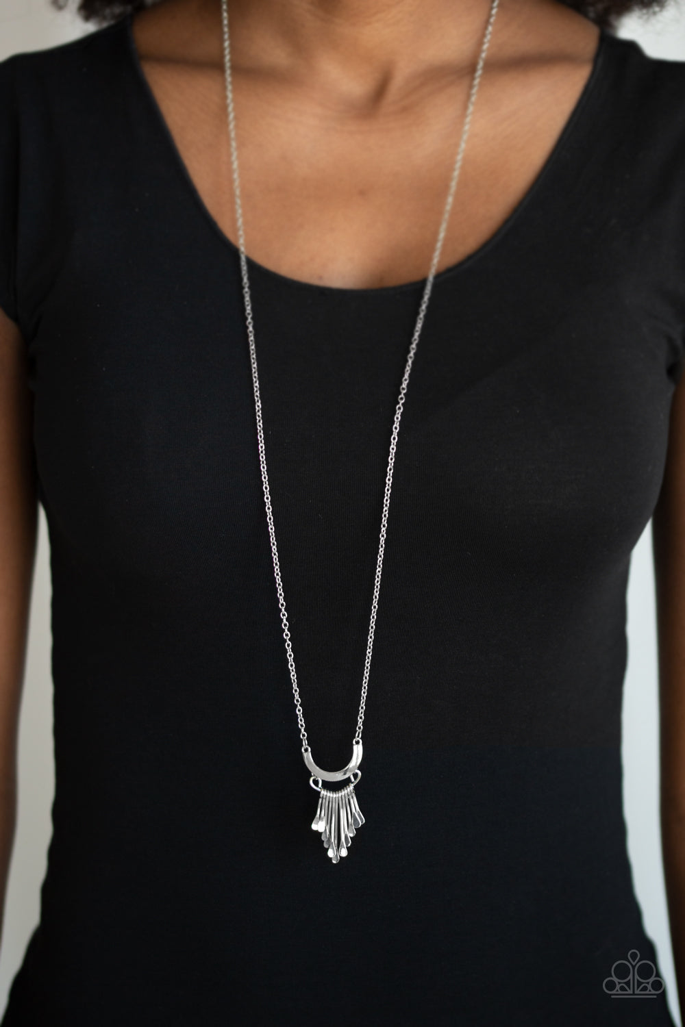 Trendsetting Trinket - Silver Necklace - Paparazzi