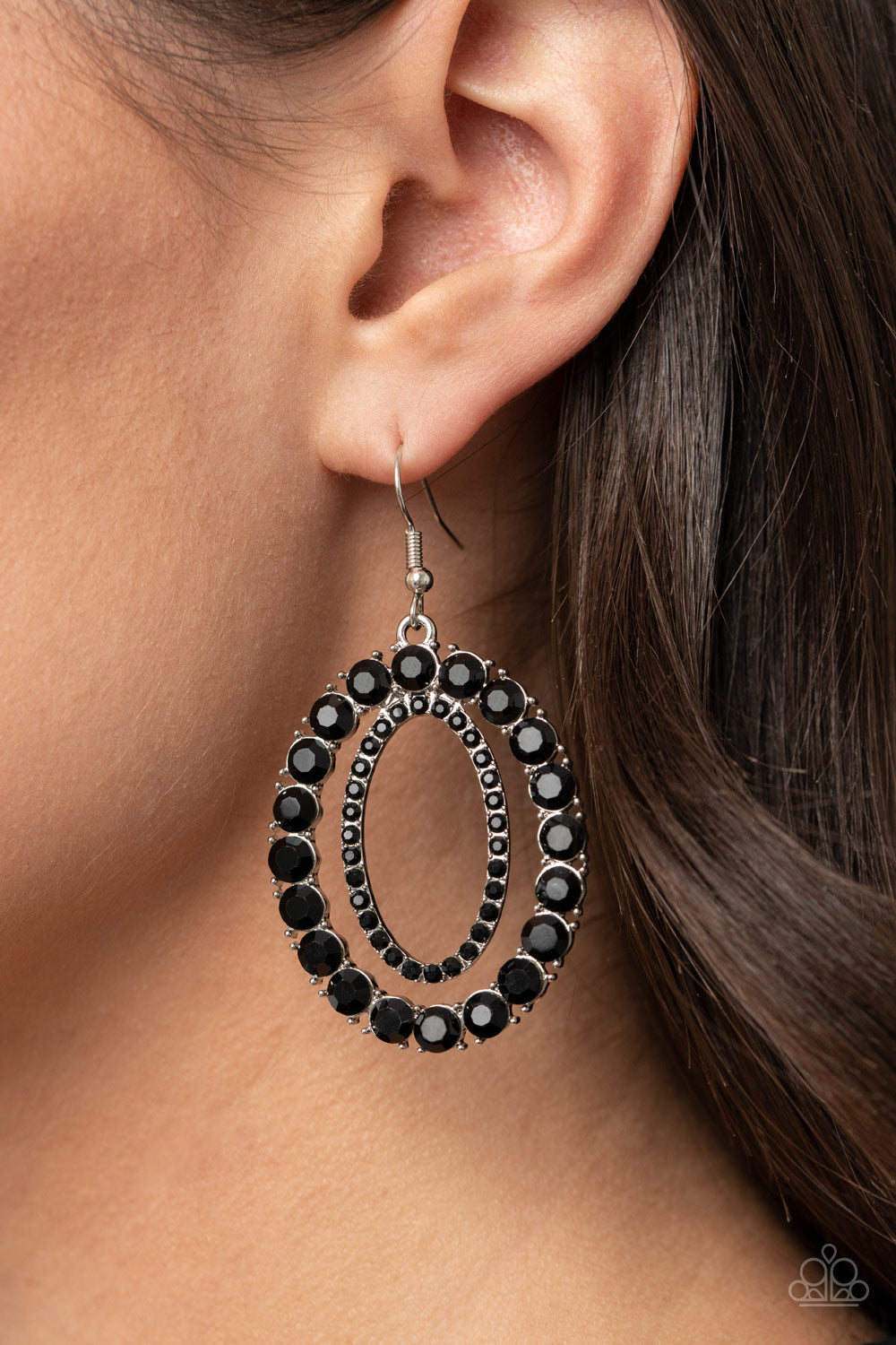 Deluxe Luxury - Black Earrings - Paparazzi