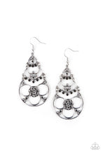 Load image into Gallery viewer, Garden Melody - Black Earrings
