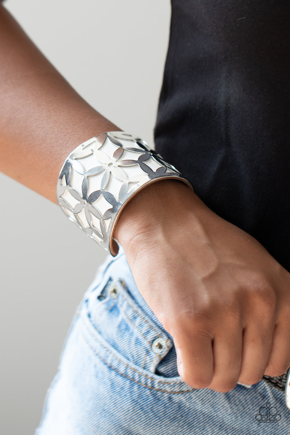 Garden Fiesta - White Bracelet - Urban