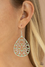 Load image into Gallery viewer, Midnight Carriage - Green Earrings
