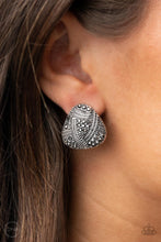 Load image into Gallery viewer, Gorgeously Galleria - Silver Earrings - Clip ons
