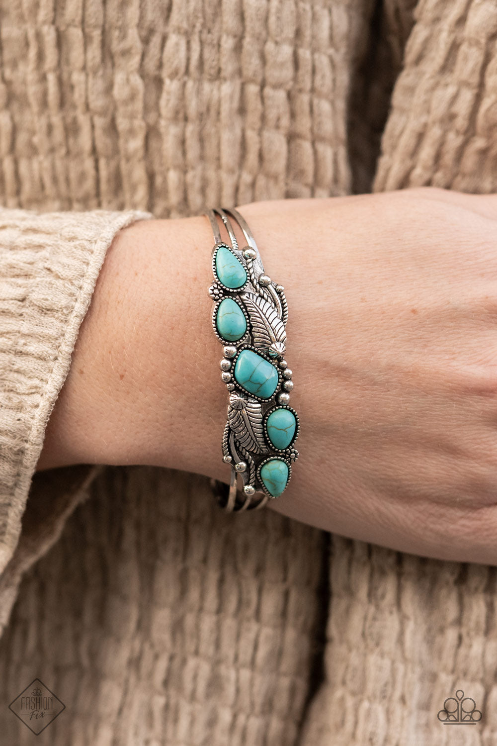 Cottage Living- Blue Bracelet- Fashion Fix