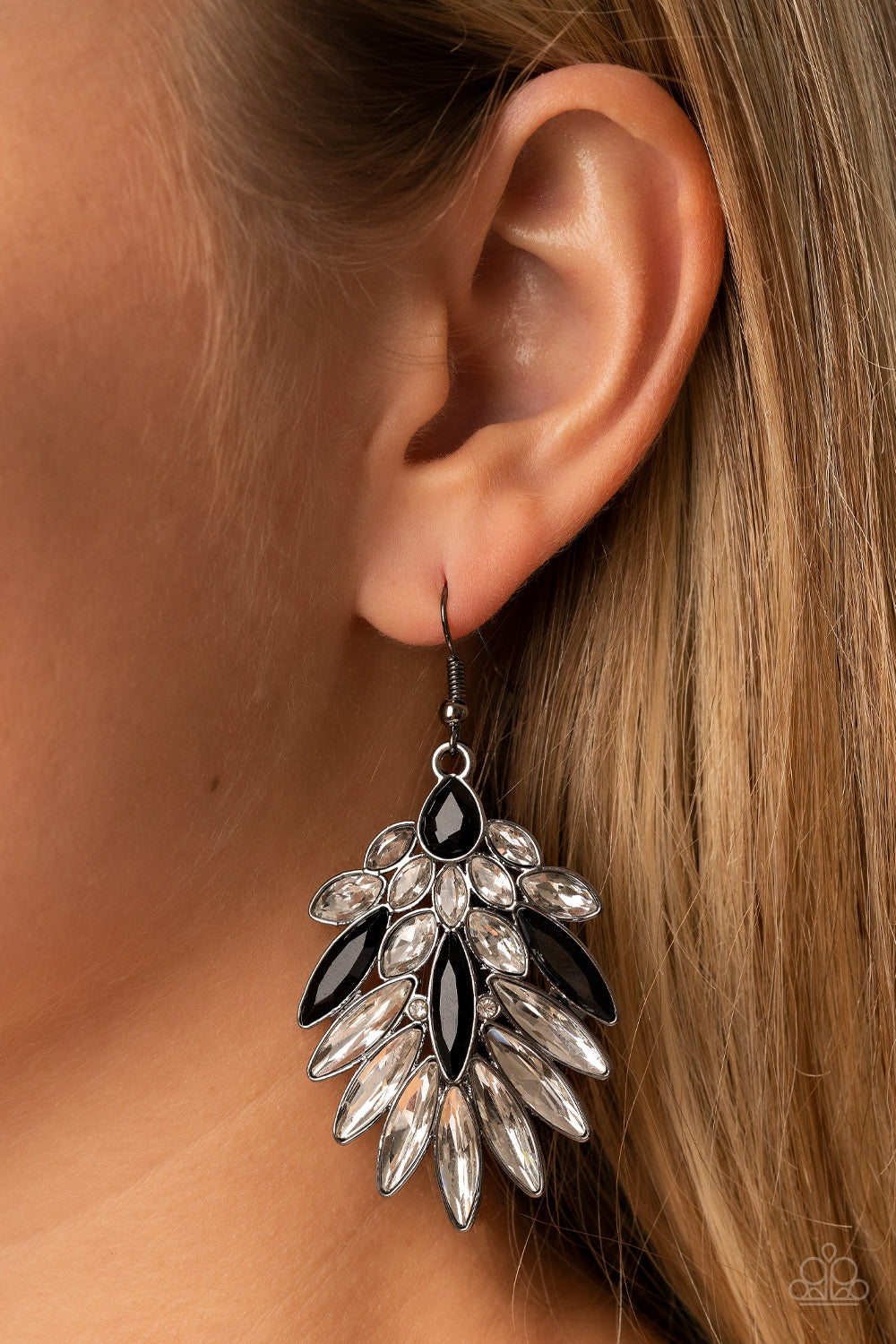 COSMIC-politan - Black Earrings