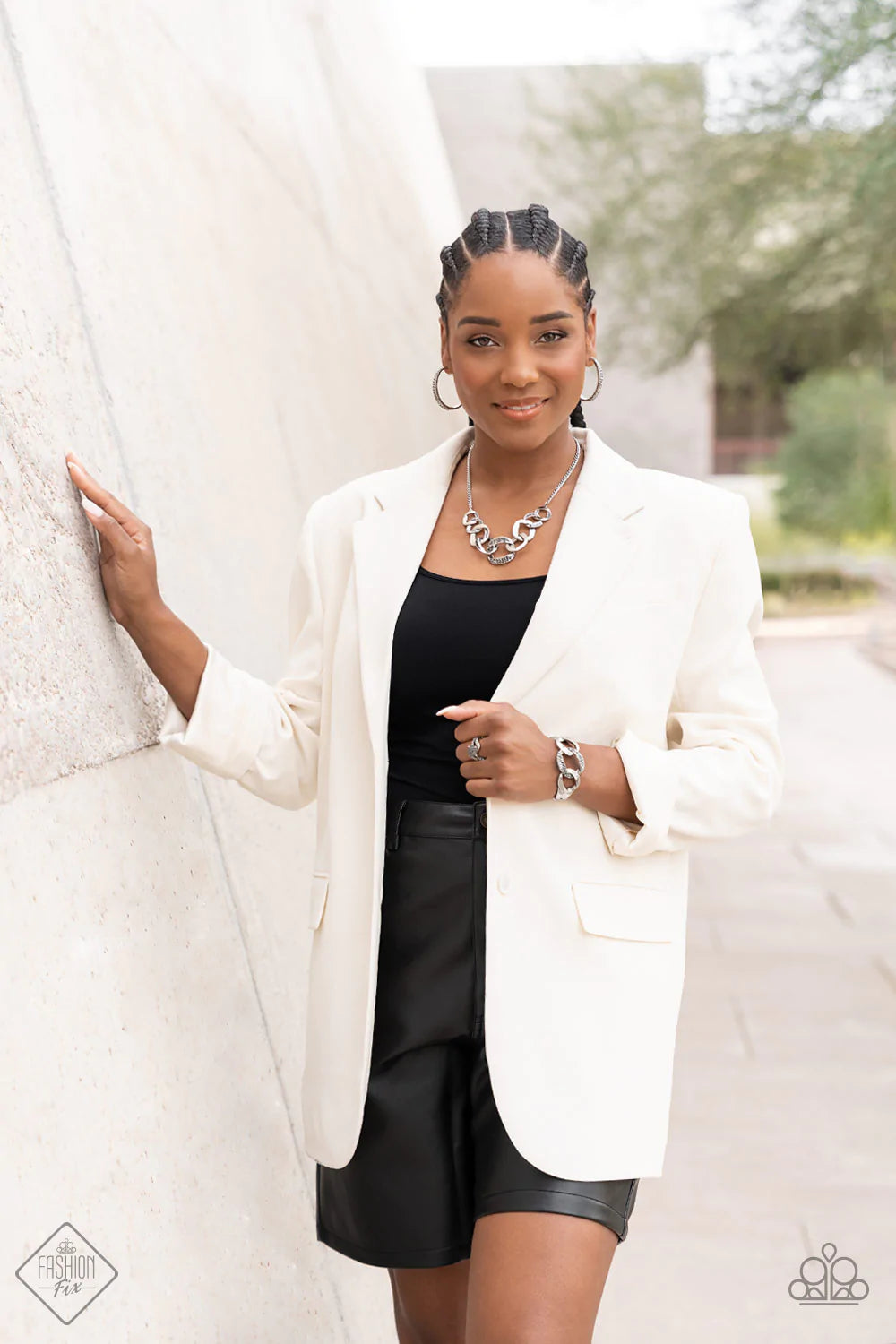 Magnificent Musings - Complete Trend Blend - Bombshell Bling - Silver Necklace Set- Fashion Fix