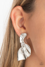 Load image into Gallery viewer, METAL-Physical Mood - Silver Earrings

