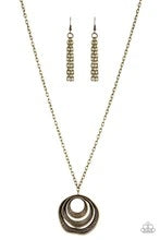 Load image into Gallery viewer, Breaking Pattern - Brass Necklace
