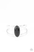 Load image into Gallery viewer, Quarry Queen - Black Bracelet
